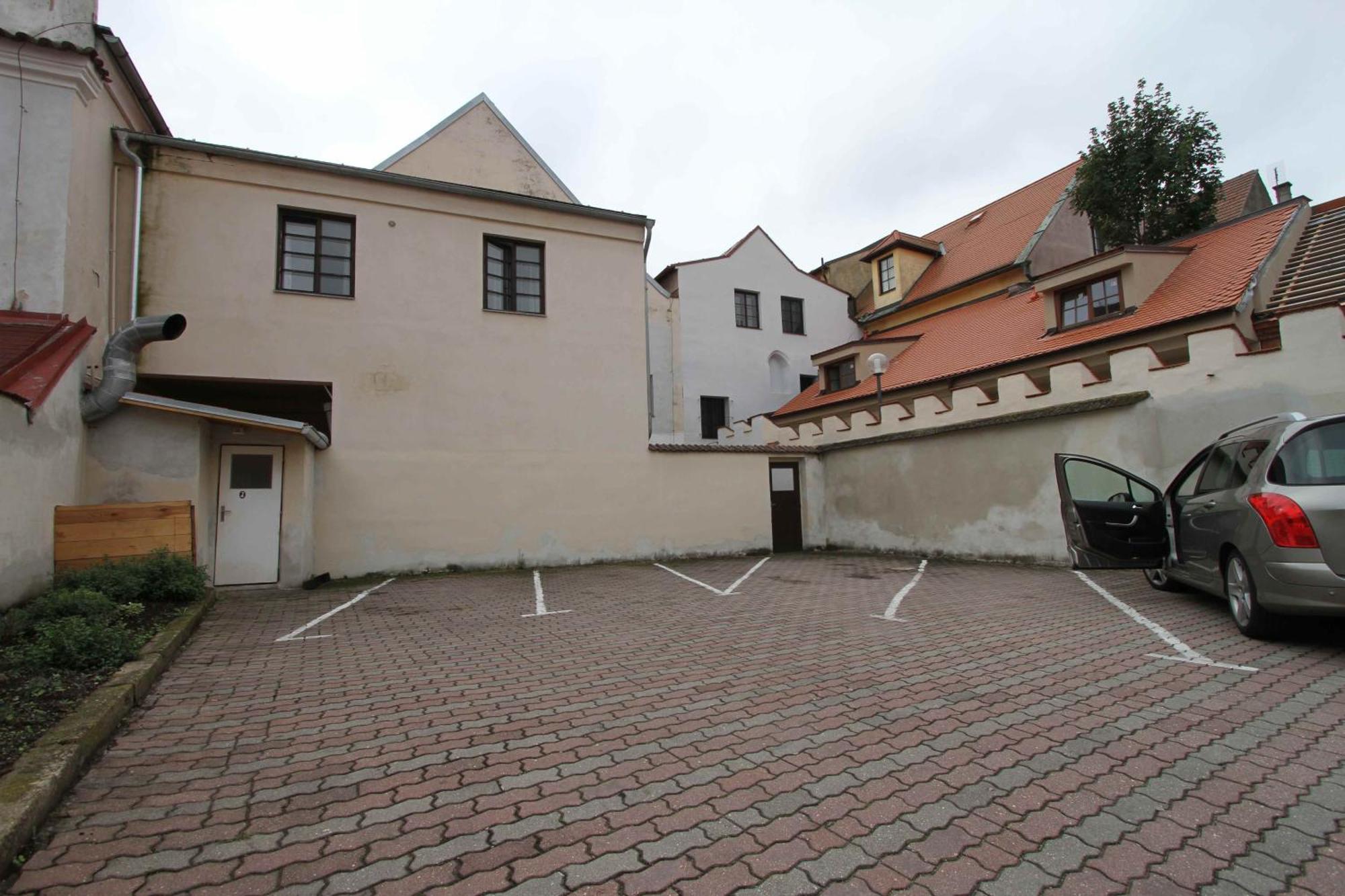Hotel Bílý Koníček Trebon Exterior foto